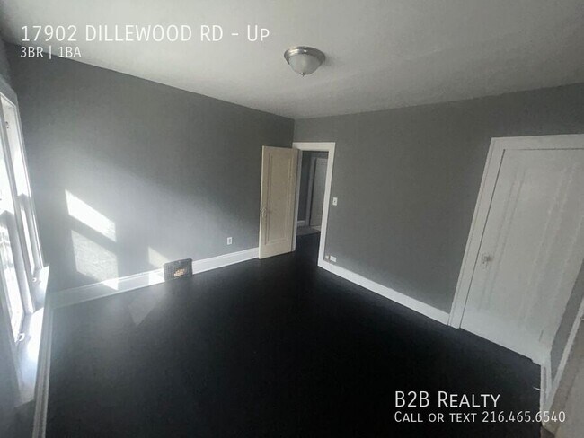 Building Photo - 17902 Dillewood Rd