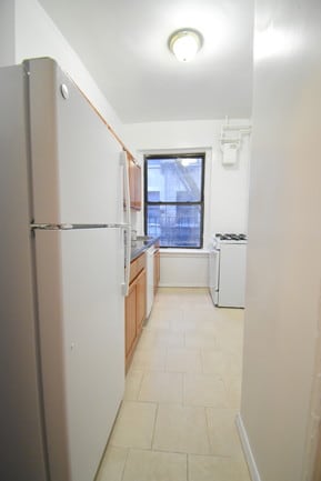 kitchen - 419 W 129th St