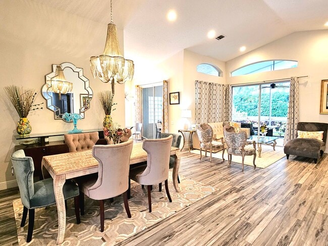 Building Photo - 9825 Mantova Dr