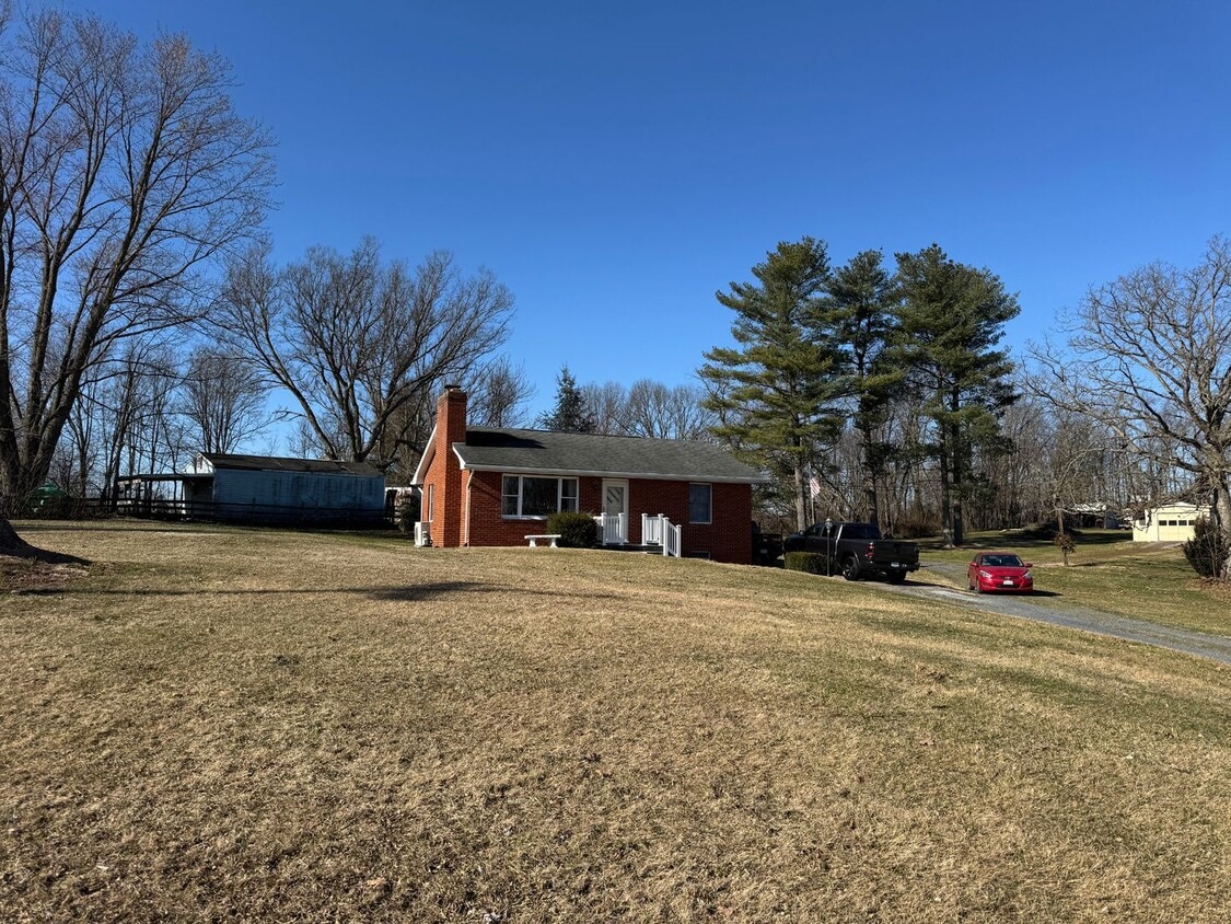 Charming 2-Bedroom Home for Rent in Timberville, VA - Charming 2-Bedroom Home for Rent in Timberville, VA