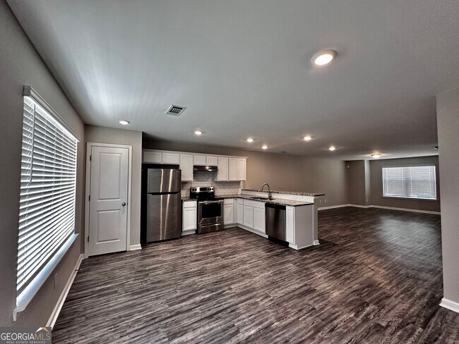 Foto del edificio - 324 Ashigan St