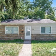 Building Photo - 1642 N Elmer St