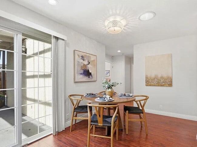 Building Photo - 2019 Malden Ave