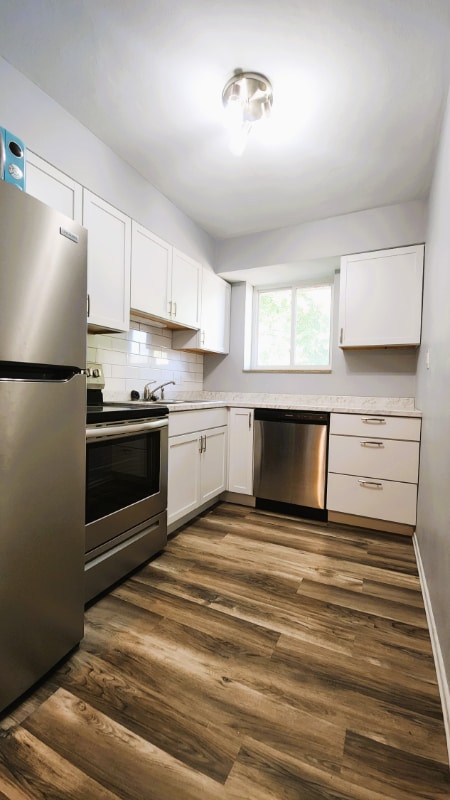 Foto principal - 7874 Big Bend Blvd