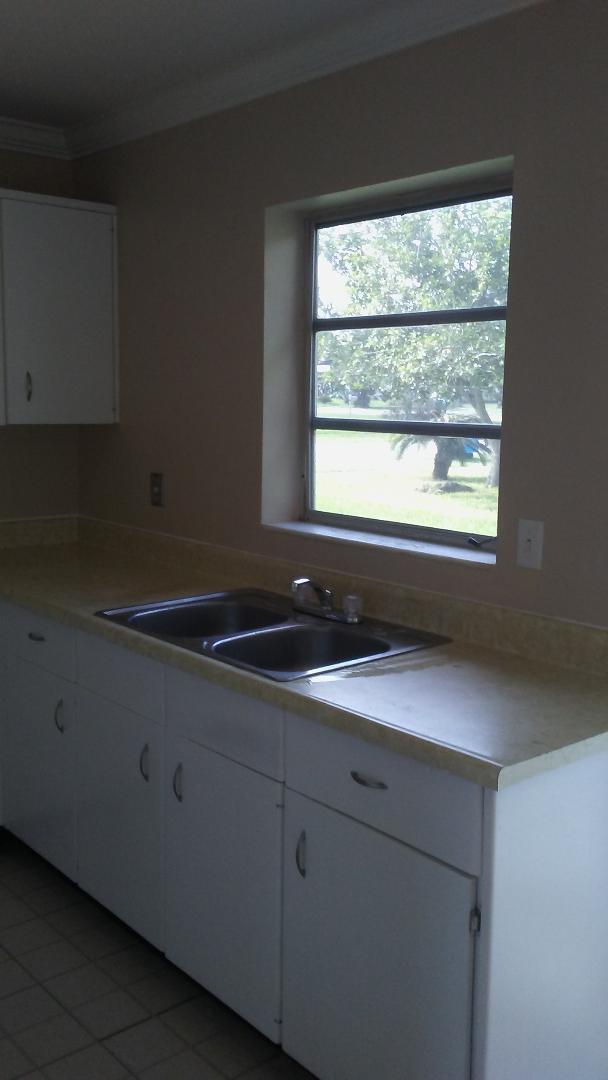 Foto del edificio - 815 Radcliff St