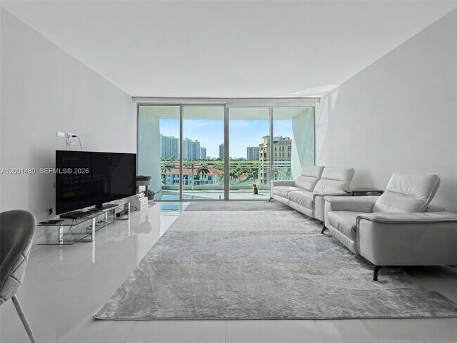 Foto del edificio - 2950 NE 188th St