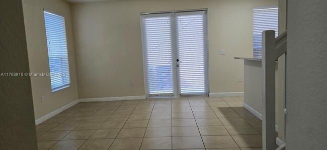 Foto del edificio - 17029 SW 94th Terrace