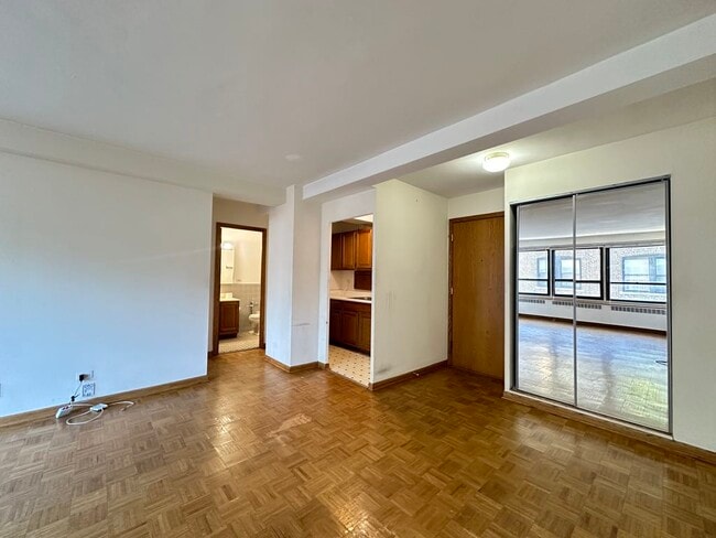 Building Photo - 4180 N Marine Dr
