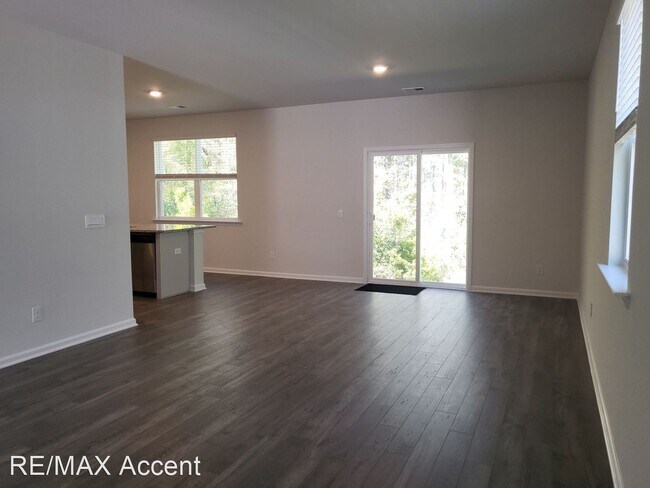 Building Photo - 4 br, 2.5 bath House - 7 Coby Lane