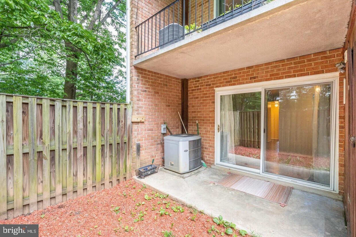 3368 Hewitt Ave Unit 102, Silver Spring, MD 20906 Condo for Rent in Silver Spring, MD