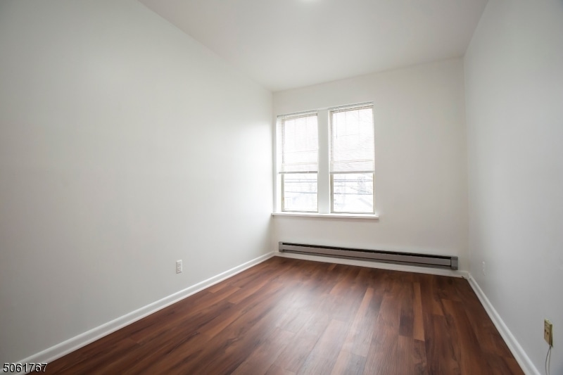 Foto principal - 254 Clendenny Ave