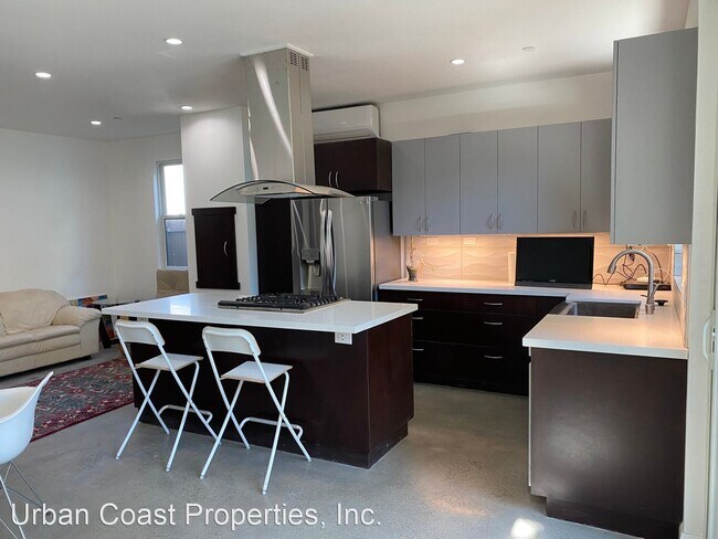 Building Photo - 4076-4078 Arizona St