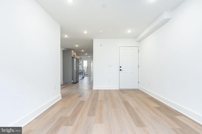 Foto del edificio - 2252 N Front St