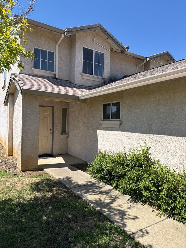 Building Photo - 1023 Burton Dr