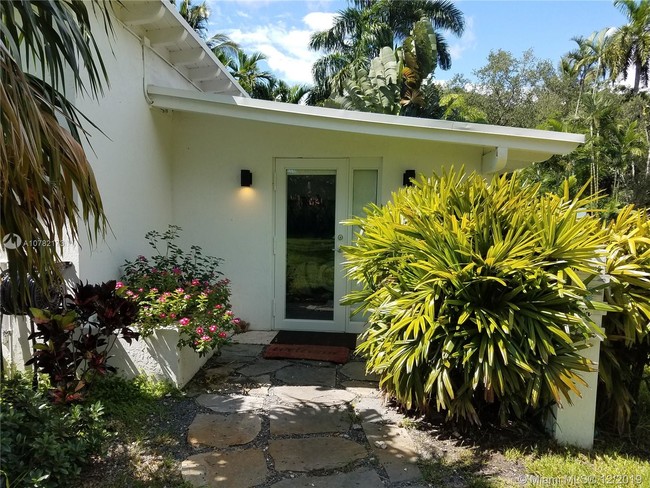 Building Photo - 6300 SW 50th St