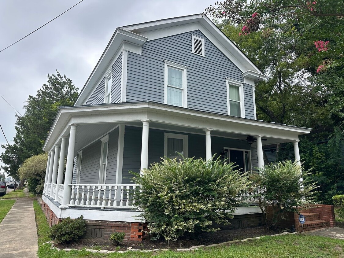 Primary Photo - Historic 3 Bed 2 Bath Home in Downtown Was...