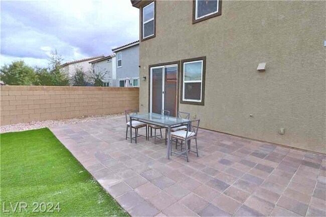 Building Photo - 8802 Sapphire Coast Ave