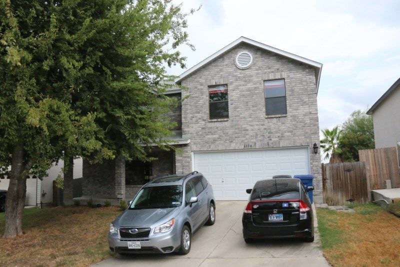 Primary Photo - 8118 Chestnut Manor Dr