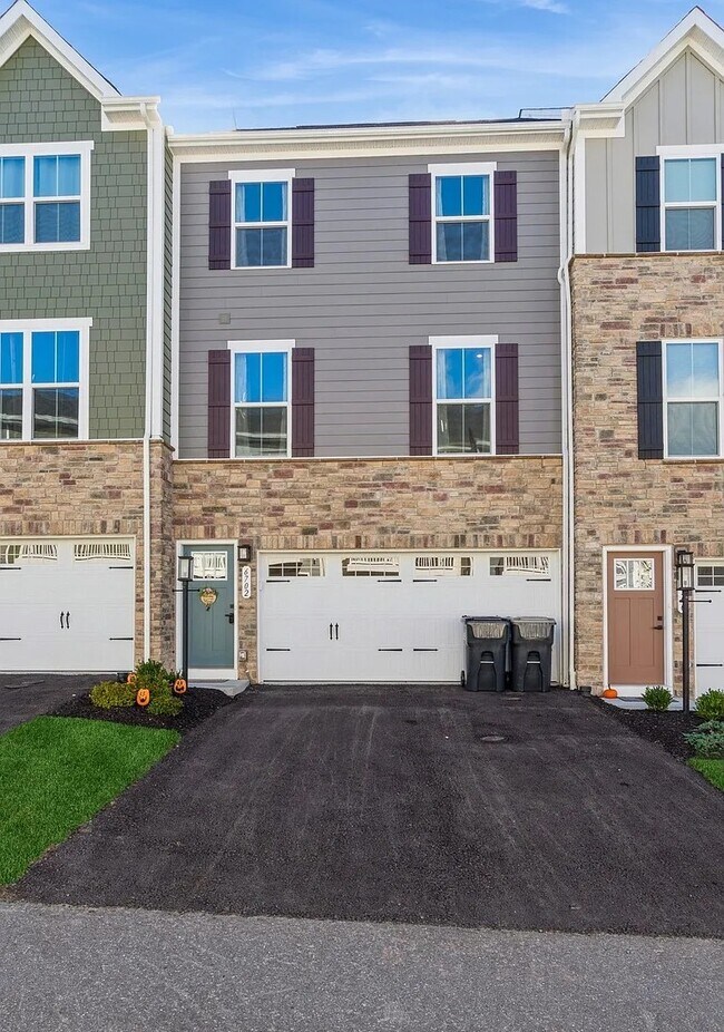 Foto del edificio - 6702 Sycamore Way