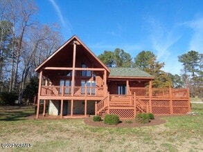 Building Photo - 156 Red Bug Rd