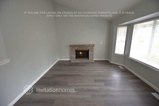 Building Photo - 5443 Komachin Loop SE