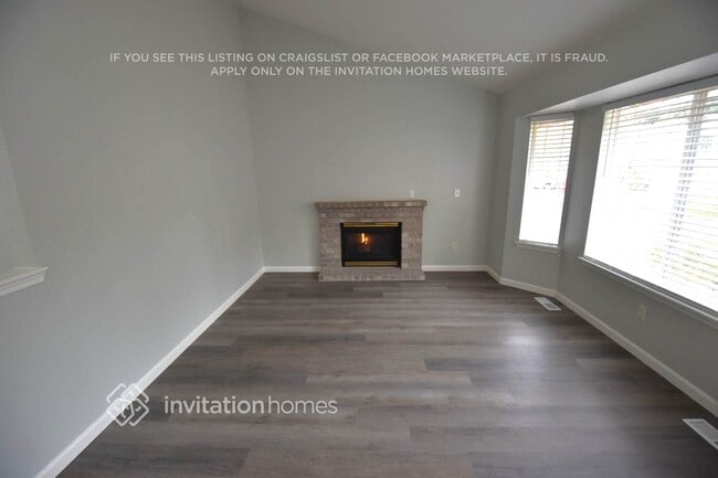 Foto del edificio - 5443 Komachin Loop SE