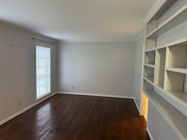 Foto del edificio - 6719 Brentwood Rd