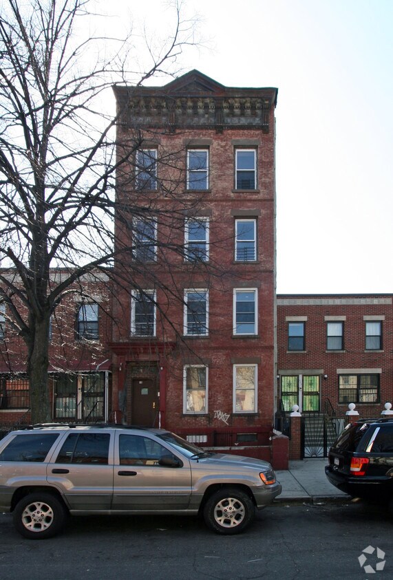 Primary Photo - 564 Lexington Ave