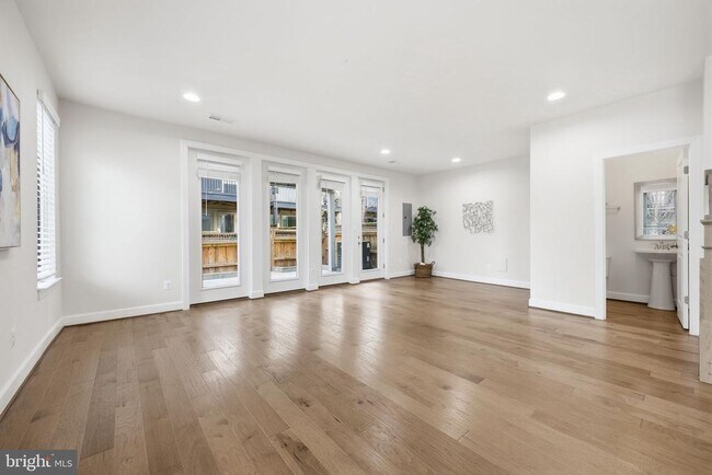 Building Photo - 42313 Impervious Terrace