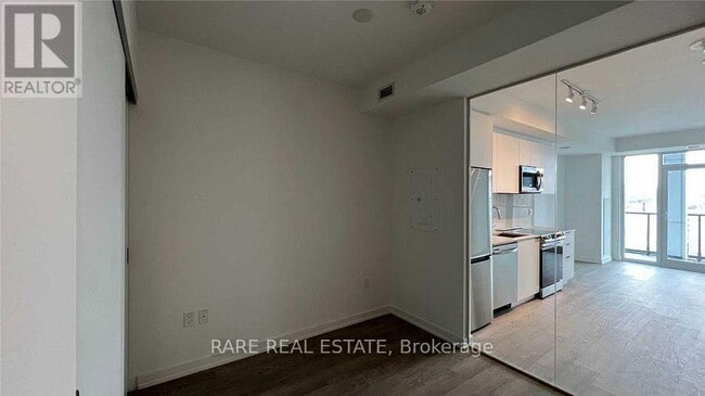 Photo du bâtiment - 50 Power St