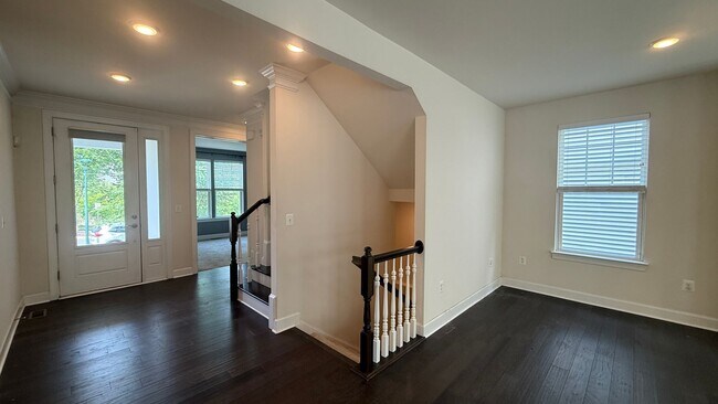 Foto del edificio - Craftsman-Style Home in Embrey Mill