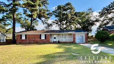Building Photo - 812 Bedrock Dr