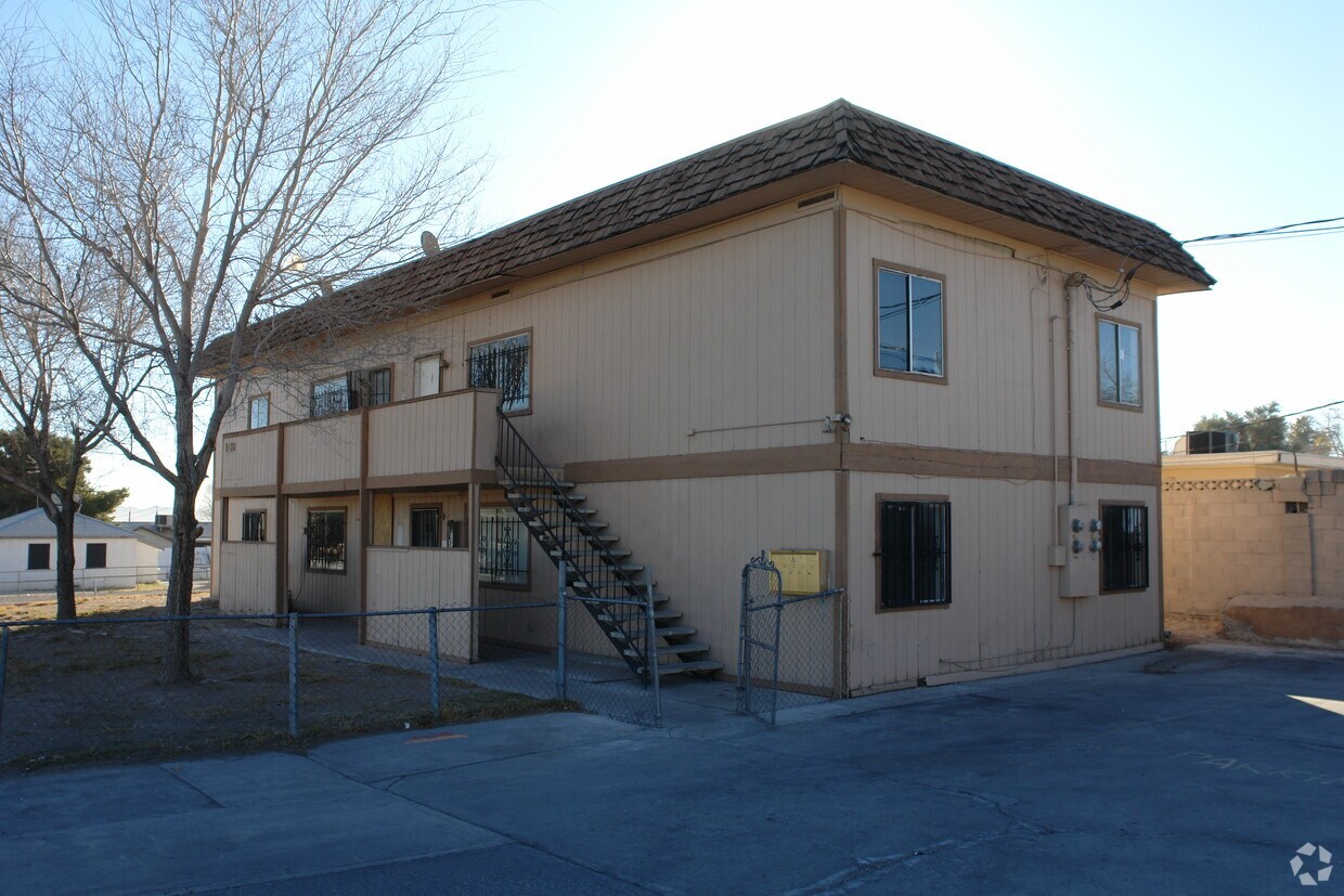 Building Photo - 1516 Bonanza Rd