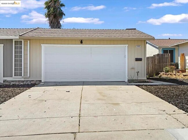 Building Photo - 1727 Linden Way