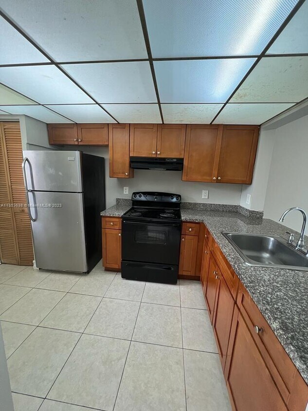 Primary Photo - 20725 NE 8th Ct