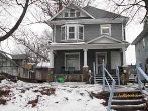 Building Photo - 229 N Washington Ave