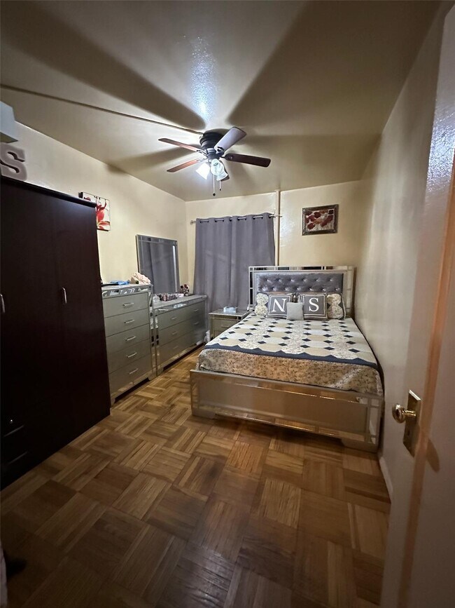 Foto del edificio - 1595 Odell St