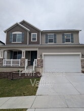 Building Photo - 2123 Wallflower Dr