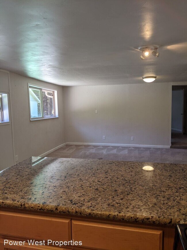 Building Photo - 2 br, 2 bath House - 4143 La Madrona Dr
