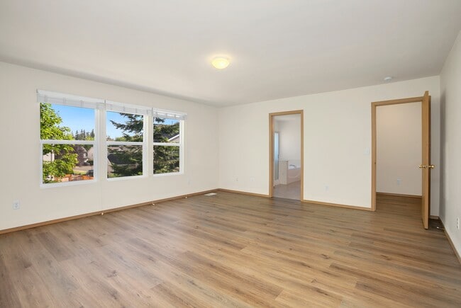 Building Photo - 12530 SE 299th Pl