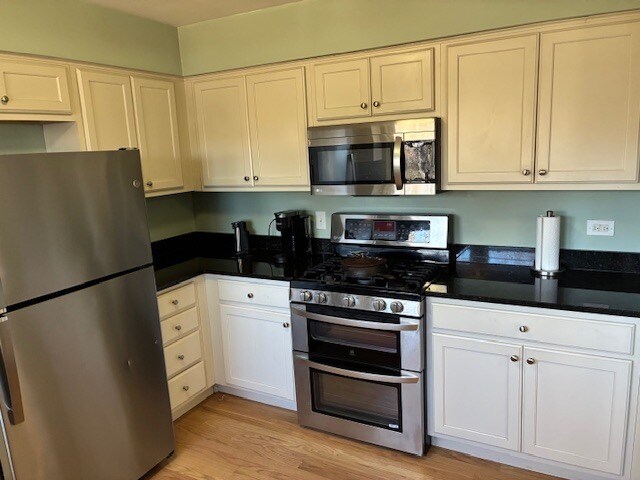 Foto del edificio - 108 Chicago Ave