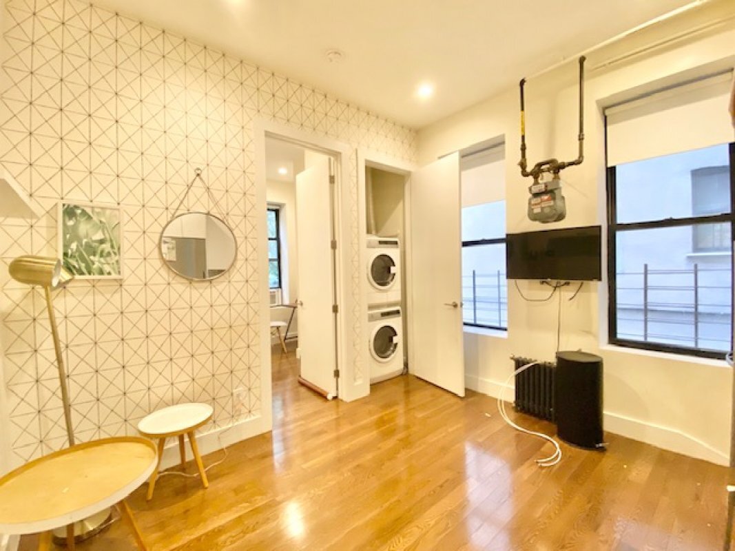 Primary Photo - 220 W 149th St