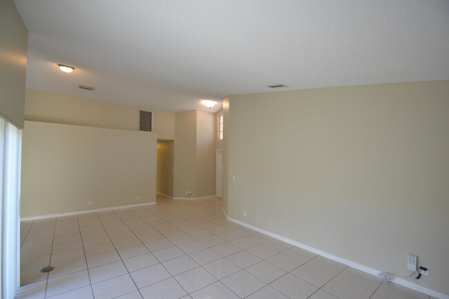 1087 Sw 104th Way - House Rental In Pembroke Pines, Fl 