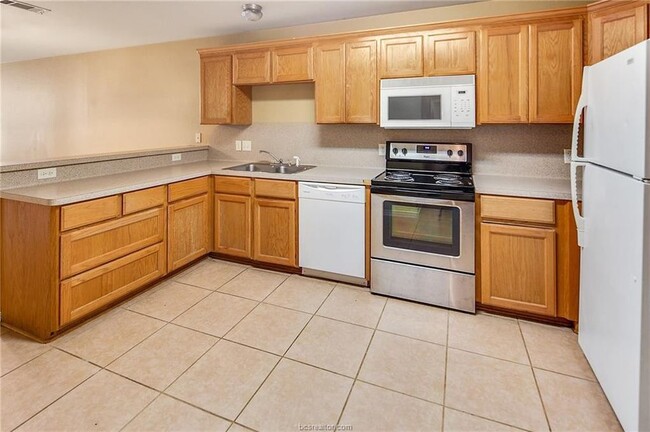 Building Photo - 3764 Oldenburg Ln