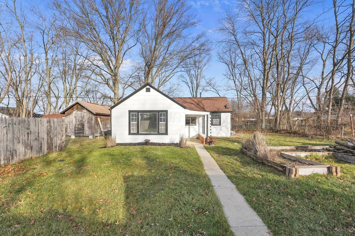 Primary Photo - 2704 Kilbourne Ave