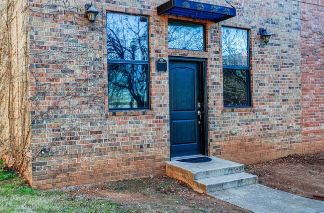 Photo - Large furnished Townhome in Norman!