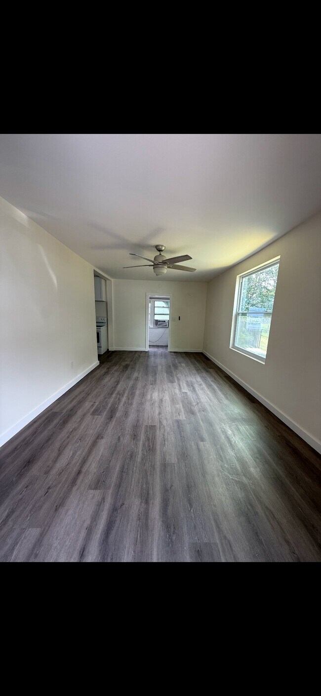 Foto del edificio - 720 Texas Ct