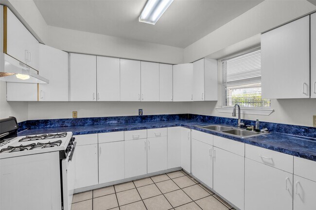 Foto del edificio - 809 Brooks St