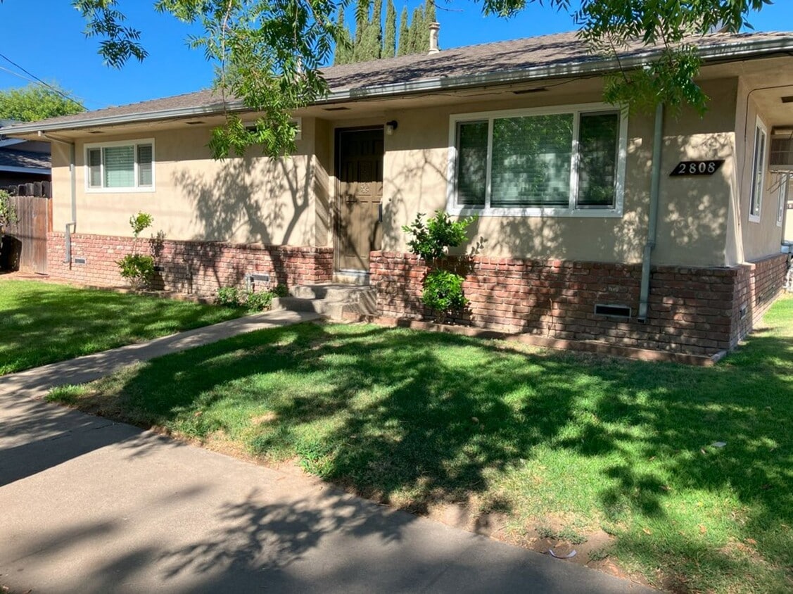 Foto principal - 2808 Carver Rd