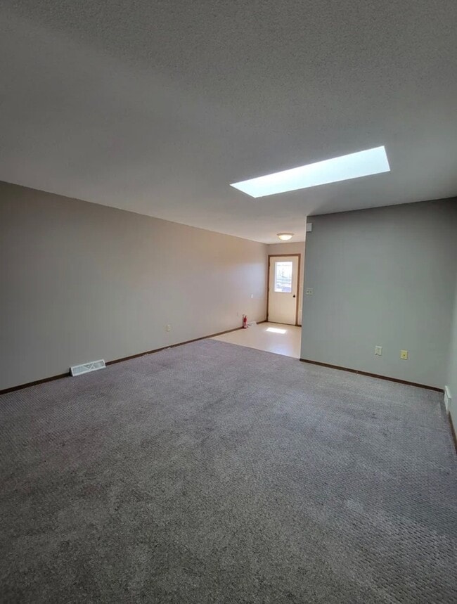 Foto del edificio - 1026 Castlewood Dr